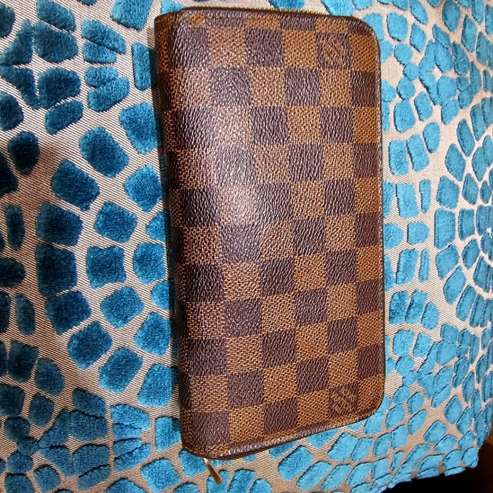 Authentic Louis Vuitton Damier Ebene Zippy Wallet #1